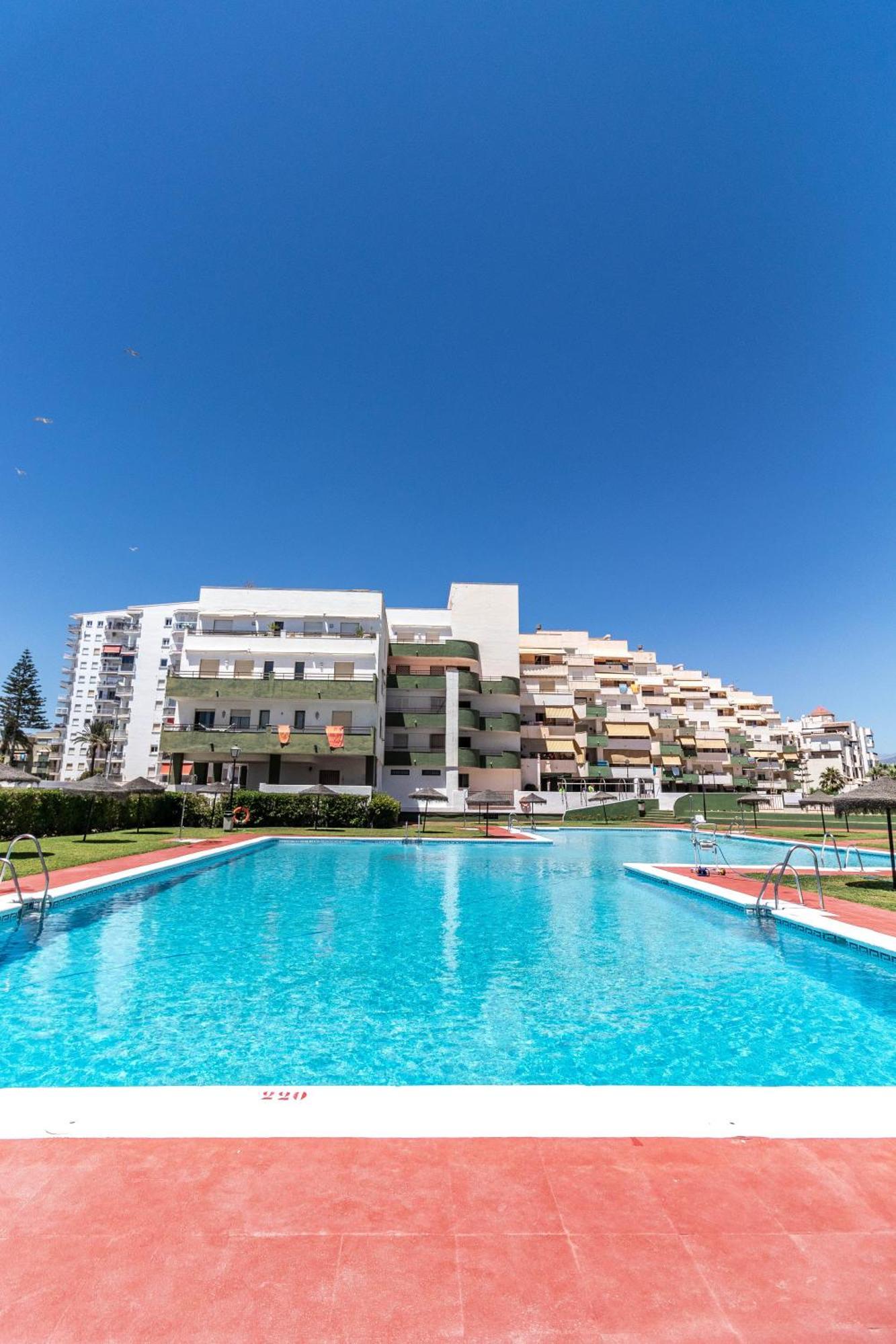 Rentitspain Moderno Apartamento Calaverde Frente Al Mar Salobreña Dış mekan fotoğraf
